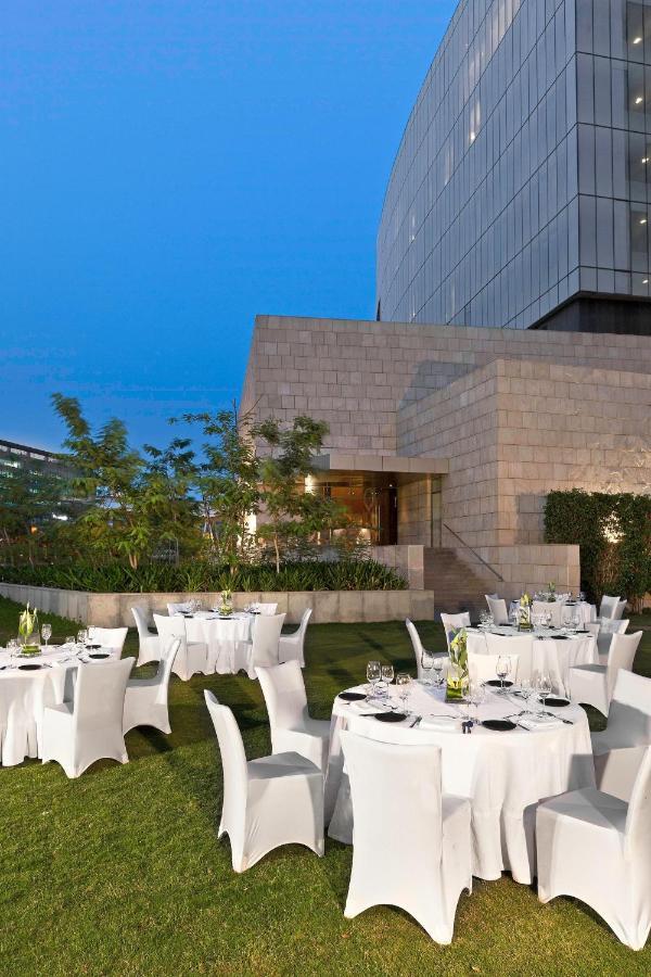 The Westin Gurgaon, New Delhi Hotel Exterior photo